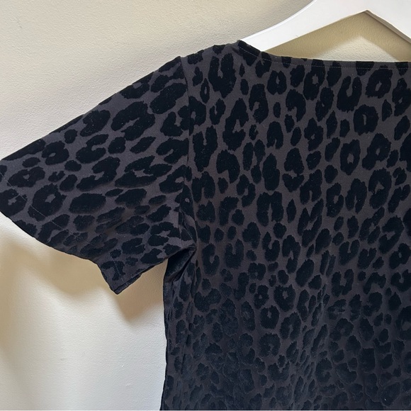 Ann Taylor ~ new ~Black Leopard Animal Print Flocked Stretch Top in Small Petite - Picture 6 of 11